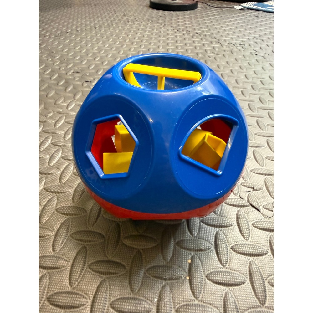Tupperware Shape-O Toy Red Blue Yellow Sorting Ball Vintage STEM Counting Retro